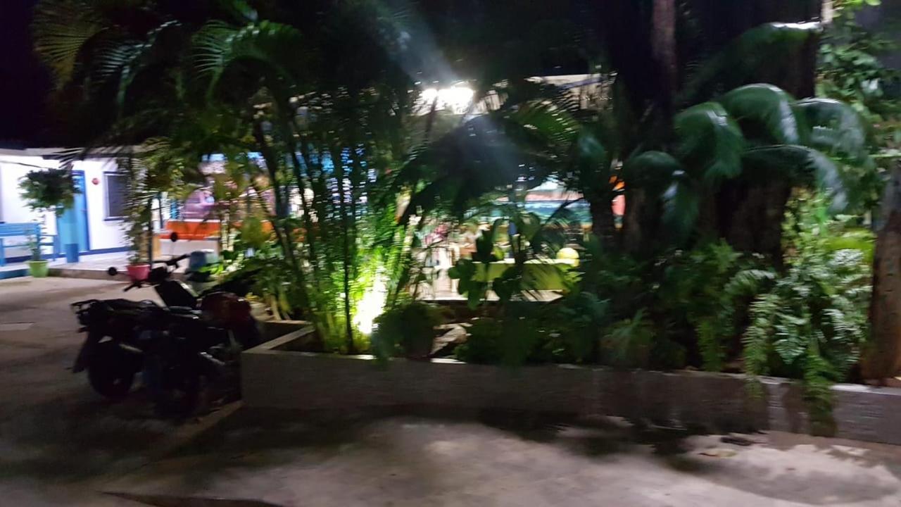 Alojamiento San Martin San Andrés Екстериор снимка